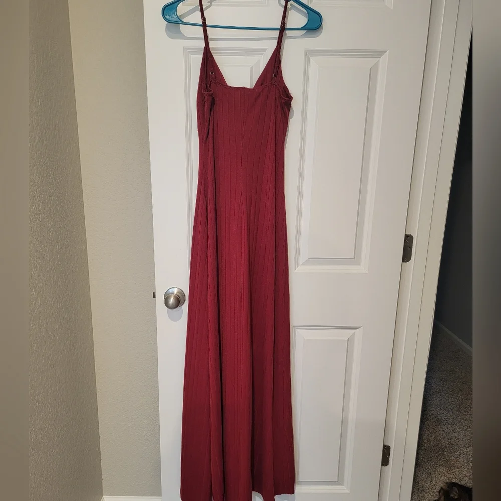 Maroon Maxi Dress - Picture 3 of 4